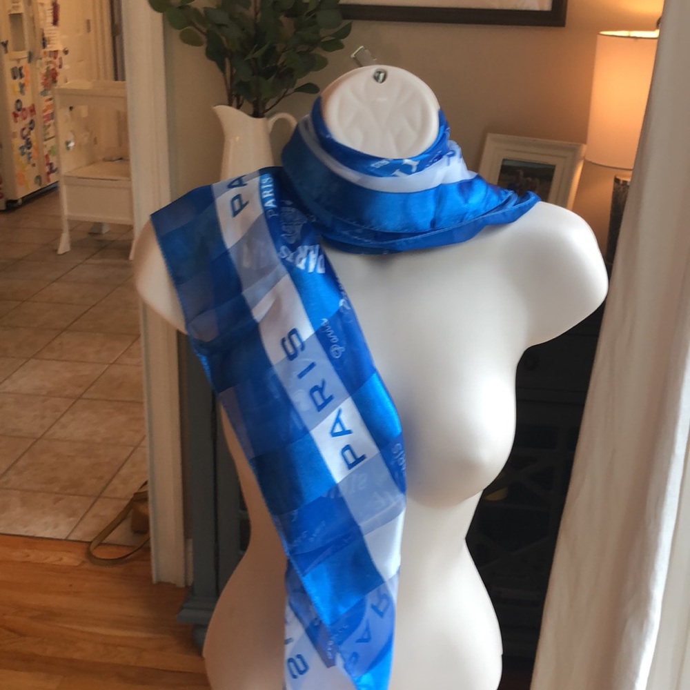 Authentic Parisian Scarf